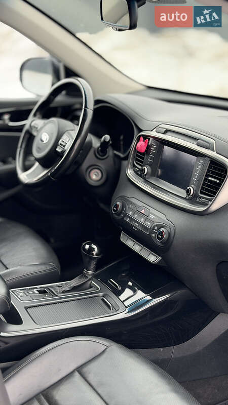 Внедорожник / Кроссовер Kia Sorento 2015 в Луцке фото 29 Внедорожник / Кроссовер Kia Sorento 2015 в Луцке