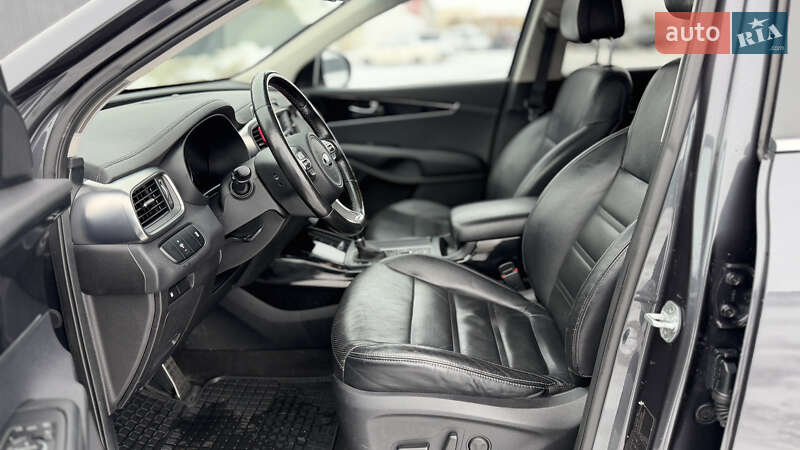 Внедорожник / Кроссовер Kia Sorento 2015 в Луцке фото 36 Внедорожник / Кроссовер Kia Sorento 2015 в Луцке