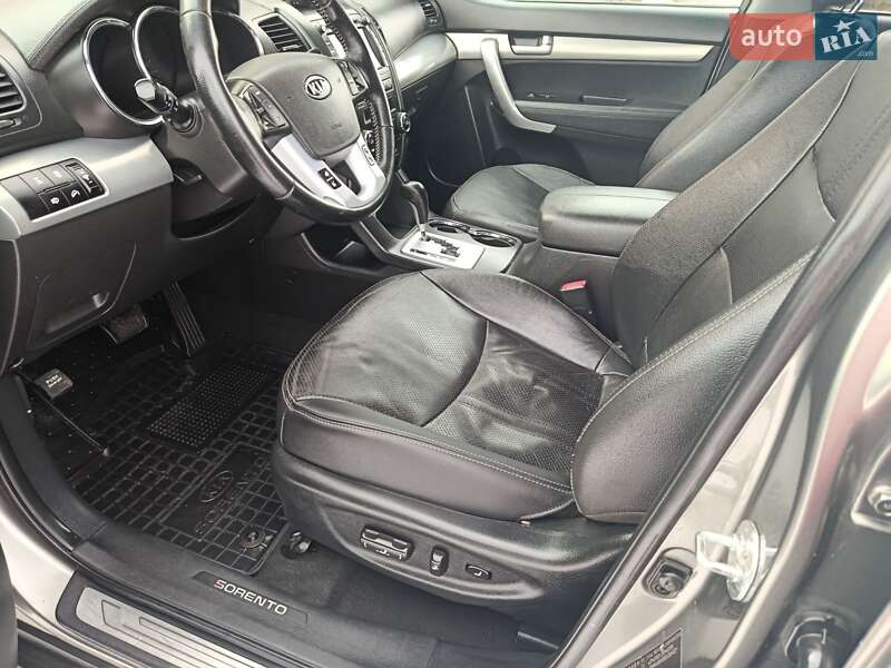 Внедорожник / Кроссовер Kia Sorento 2011 в Луцке