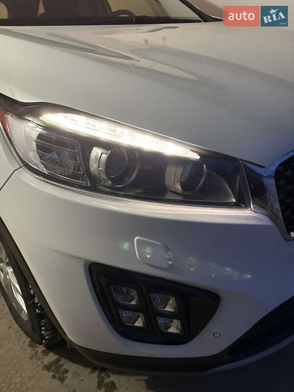 Внедорожник / Кроссовер Kia Sorento 2017 в Черновцах фото 6 Внедорожник / Кроссовер Kia Sorento 2017 в Черновцах
