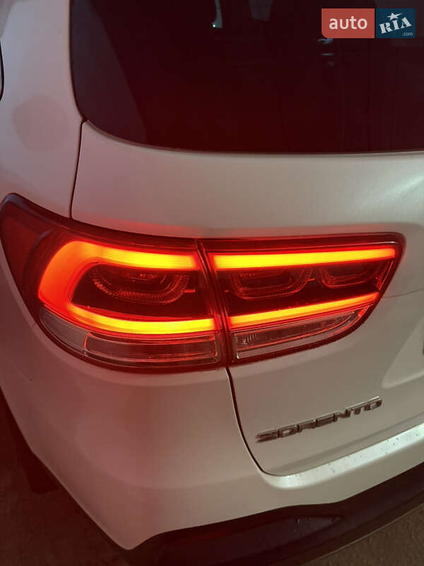 Внедорожник / Кроссовер Kia Sorento 2017 в Черновцах фото 8 Внедорожник / Кроссовер Kia Sorento 2017 в Черновцах