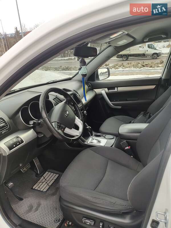 Внедорожник / Кроссовер Kia Sorento 2010 в Львове фото 7 Внедорожник / Кроссовер Kia Sorento 2010 в Львове