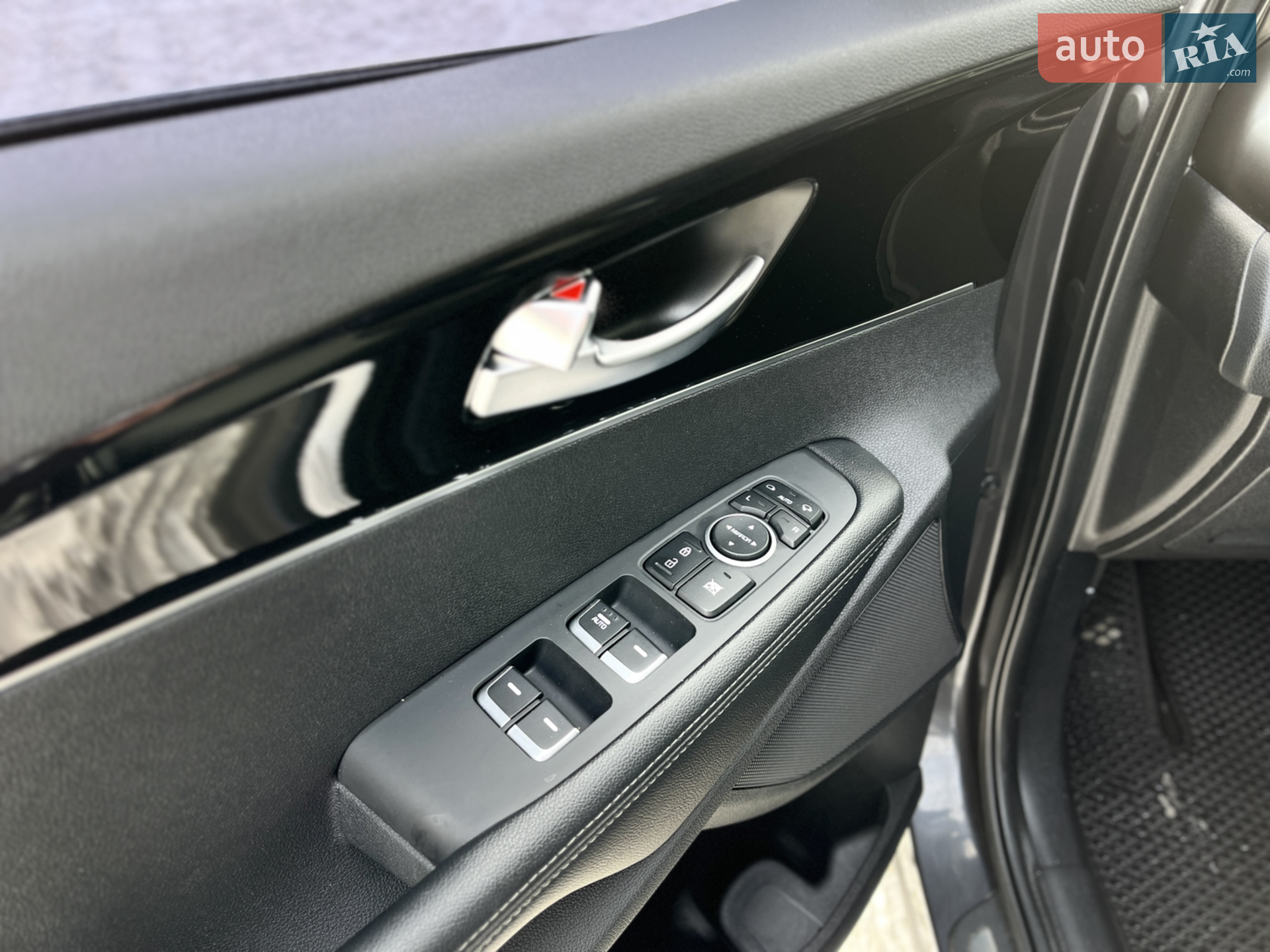2017 Kia Sorento - мініатюра 13