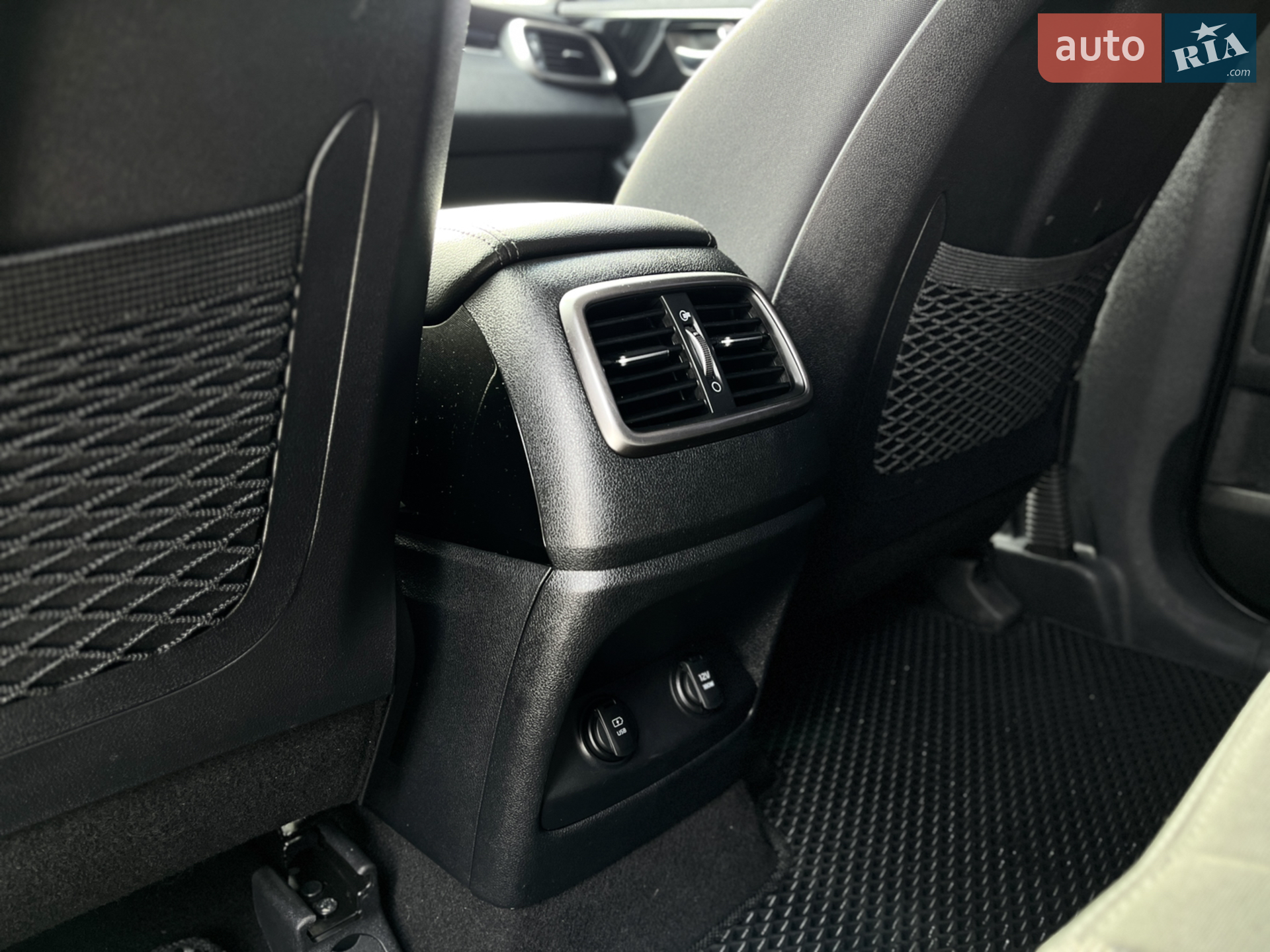 2017 Kia Sorento - мініатюра 23