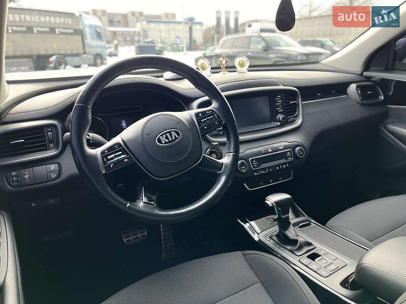 Внедорожник / Кроссовер Kia Sorento 2017 в Луцке