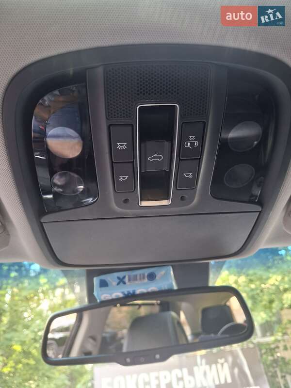 Внедорожник / Кроссовер Kia Sorento 2016 в Киеве