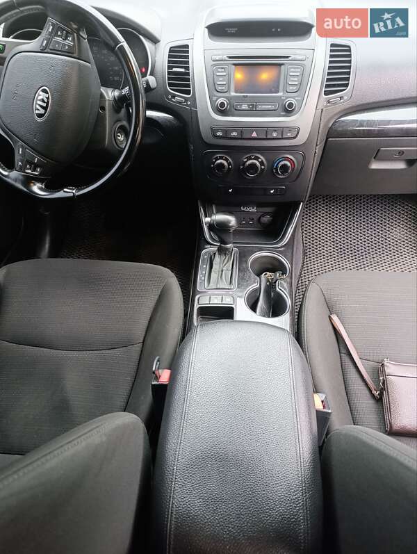 Внедорожник / Кроссовер Kia Sorento 2013 в Царичанке