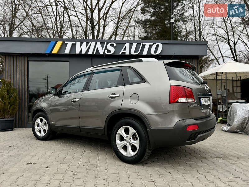 Внедорожник / Кроссовер Kia Sorento 2012 в Одессе