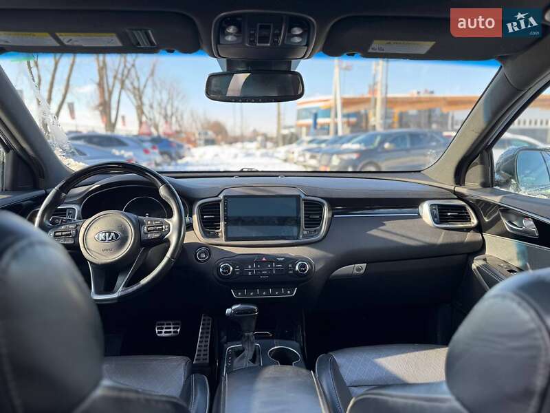 Внедорожник / Кроссовер Kia Sorento 2017 в Львове