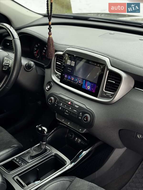 Внедорожник / Кроссовер Kia Sorento 2015 в Калуше