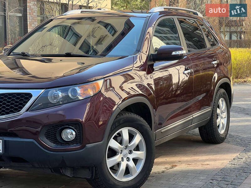Внедорожник / Кроссовер Kia Sorento 2012 в Киеве