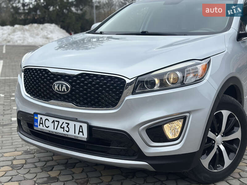 Внедорожник / Кроссовер Kia Sorento 2015 в Луцке