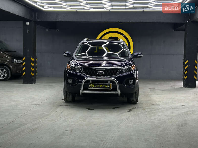 Внедорожник / Кроссовер Kia Sorento 2010 в Черновцах