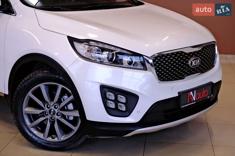 Внедорожник / Кроссовер Kia Sorento 2016 в Одессе