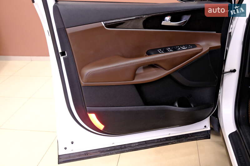 Внедорожник / Кроссовер Kia Sorento 2016 в Одессе