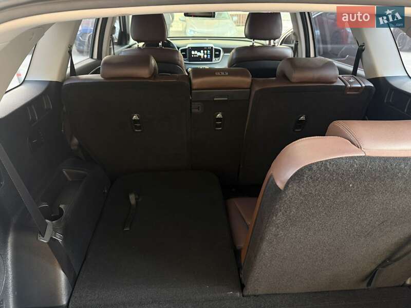 Внедорожник / Кроссовер Kia Sorento 2016 в Одессе