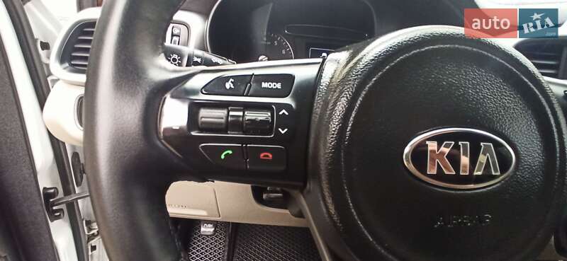 Внедорожник / Кроссовер Kia Sorento 2015 в Черновцах фото 49 Внедорожник / Кроссовер Kia Sorento 2015 в Черновцах