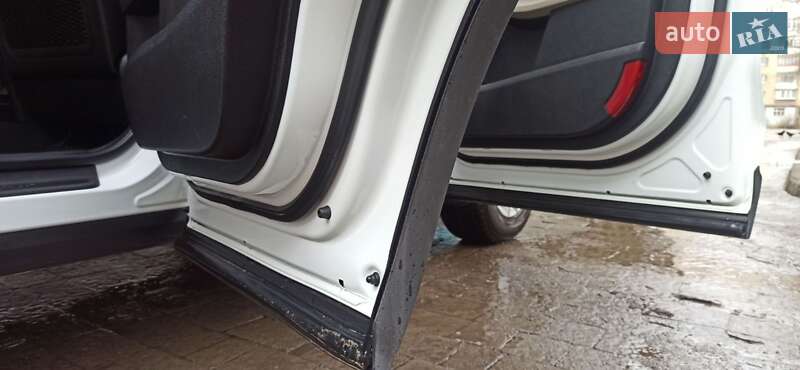 Внедорожник / Кроссовер Kia Sorento 2015 в Черновцах фото 73 Внедорожник / Кроссовер Kia Sorento 2015 в Черновцах