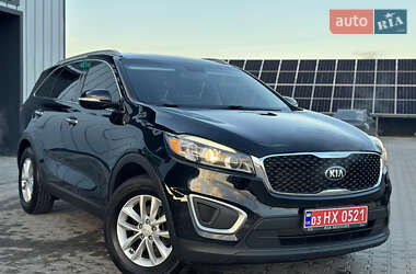 Позашляховик / Кросовер Kia Sorento 2017 в Володимирі