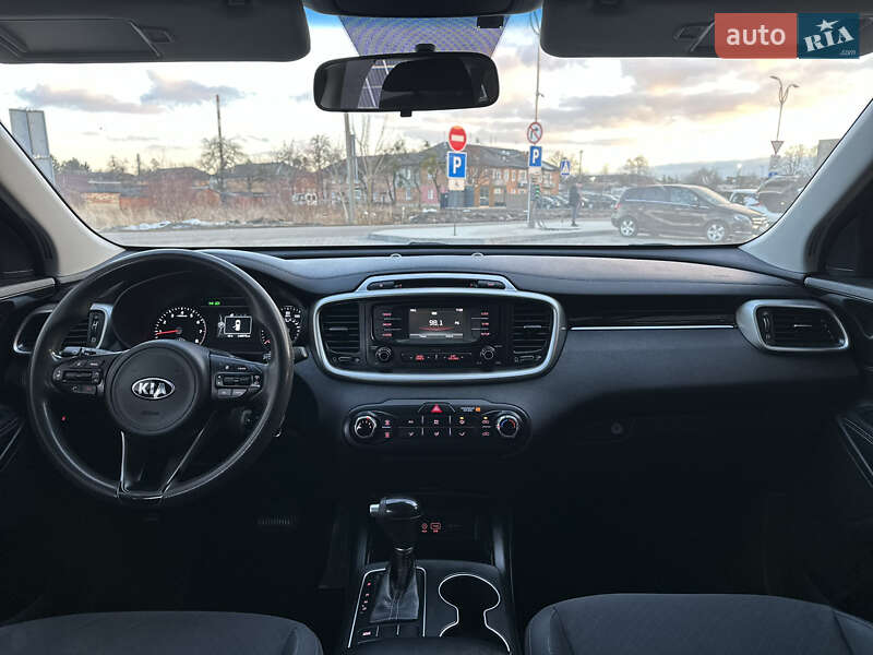 Внедорожник / Кроссовер Kia Sorento 2017 в Владимире