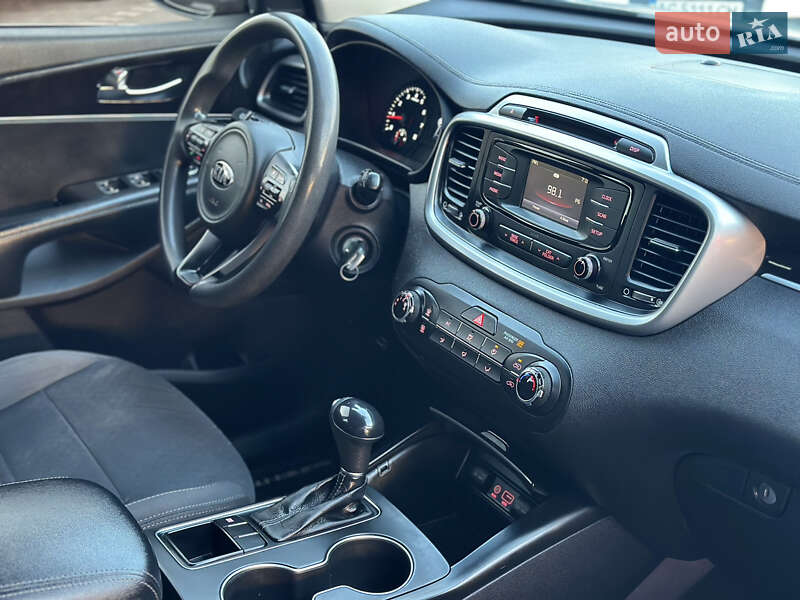 Внедорожник / Кроссовер Kia Sorento 2017 в Владимире