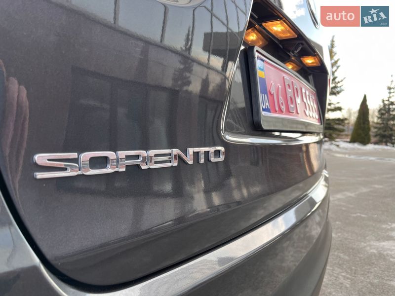 Внедорожник / Кроссовер Kia Sorento 2017 в Киеве