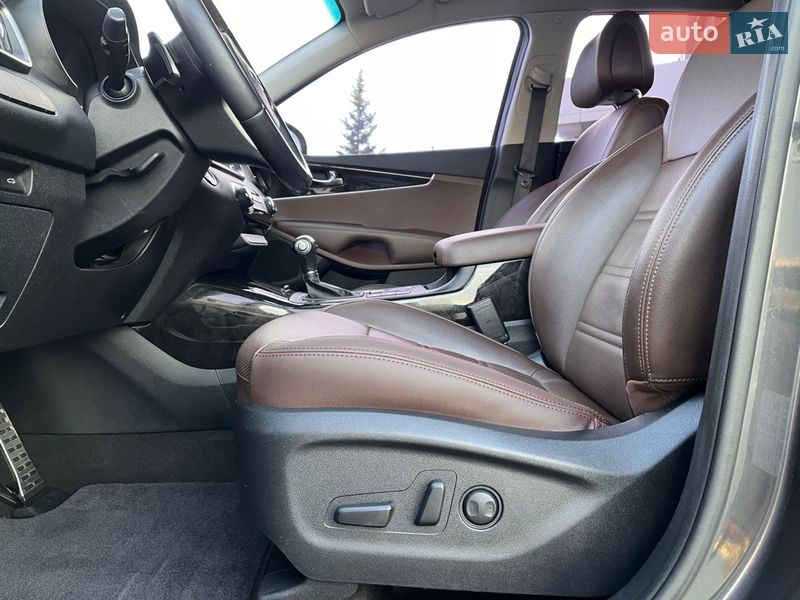 Внедорожник / Кроссовер Kia Sorento 2017 в Киеве