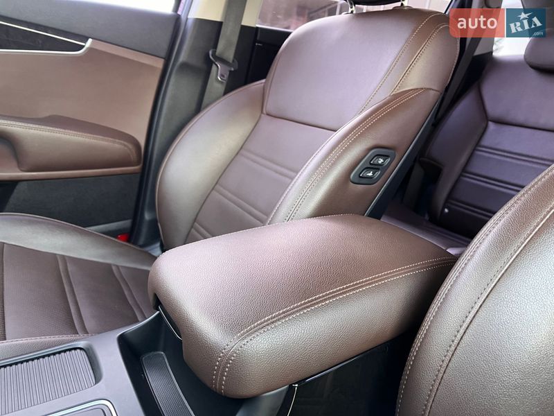 Внедорожник / Кроссовер Kia Sorento 2017 в Киеве