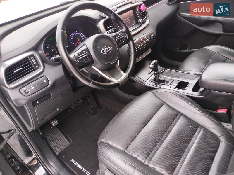 Внедорожник / Кроссовер Kia Sorento 2016 в Ровно