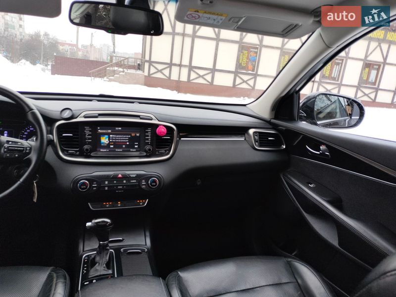 Внедорожник / Кроссовер Kia Sorento 2016 в Ровно