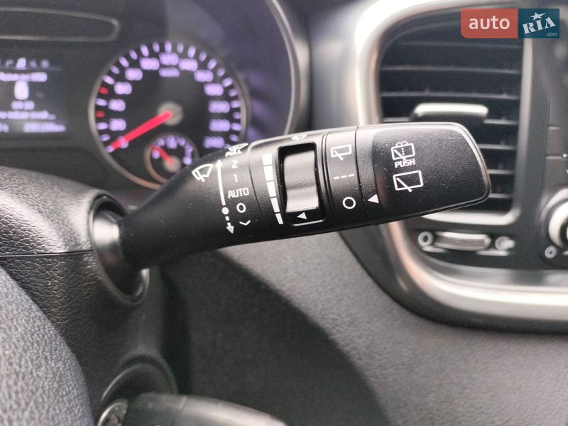 Внедорожник / Кроссовер Kia Sorento 2016 в Ровно