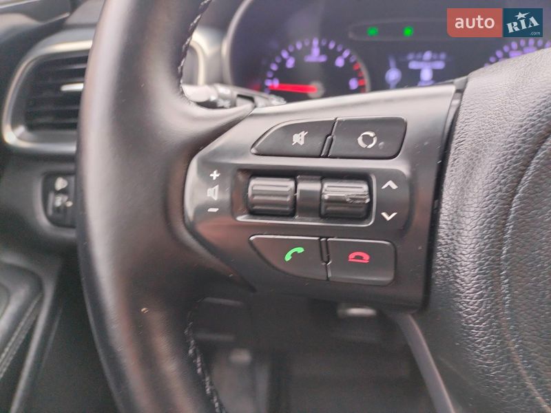 Внедорожник / Кроссовер Kia Sorento 2016 в Ровно