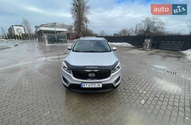 Позашляховик / Кросовер Kia Sorento 2016 в Івано-Франківську