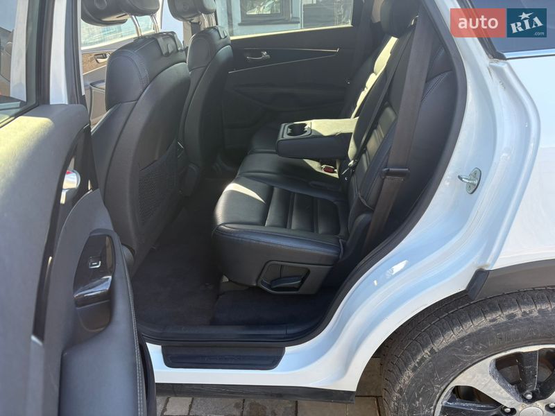 Позашляховик / Кросовер Kia Sorento 2015 в Володимирі