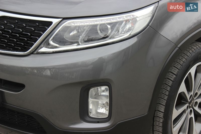 Внедорожник / Кроссовер Kia Sorento 2013 в Днепре