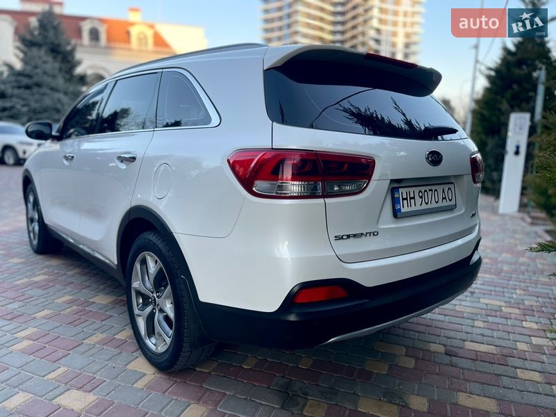 Внедорожник / Кроссовер Kia Sorento 2016 в Одессе