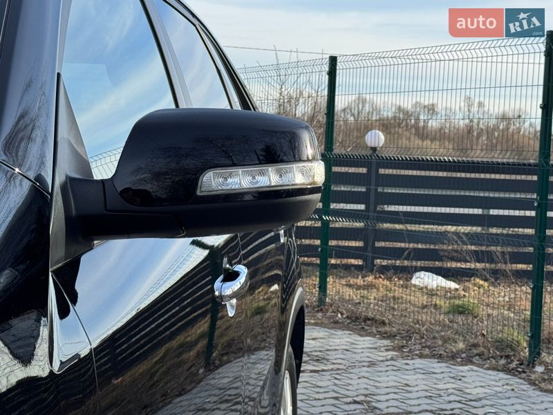 Внедорожник / Кроссовер Kia Sorento 2010 в Стрые