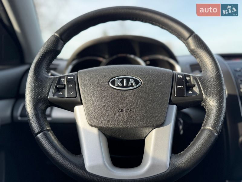 Внедорожник / Кроссовер Kia Sorento 2010 в Стрые