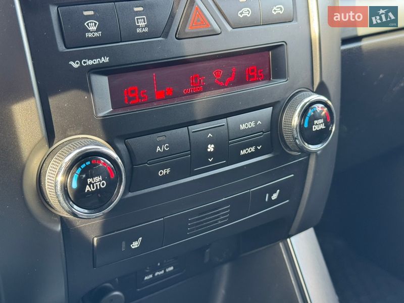 Внедорожник / Кроссовер Kia Sorento 2010 в Стрые