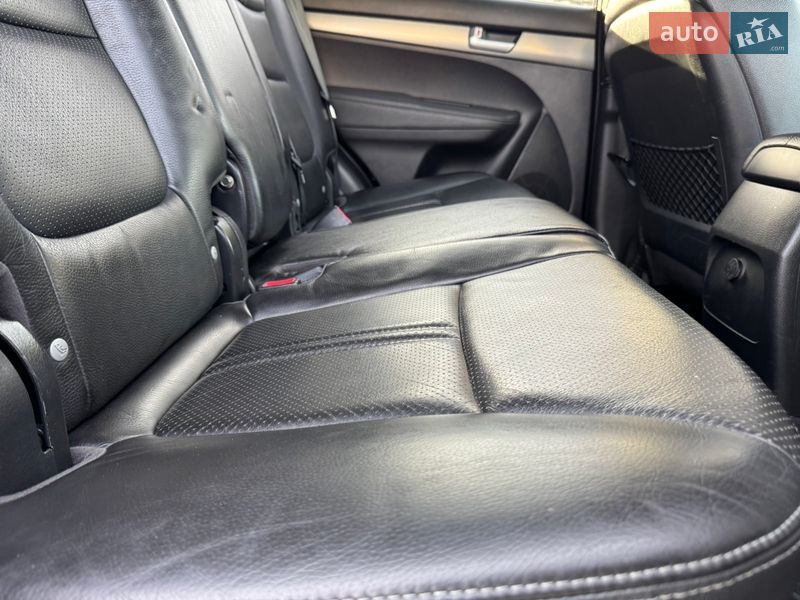 Внедорожник / Кроссовер Kia Sorento 2010 в Стрые