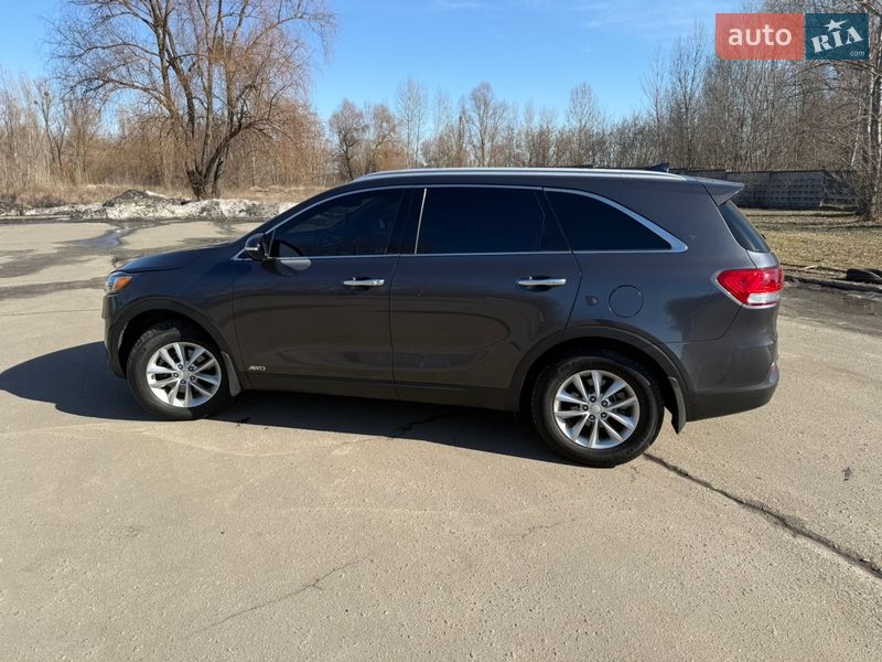 Внедорожник / Кроссовер Kia Sorento 2016 в Киеве