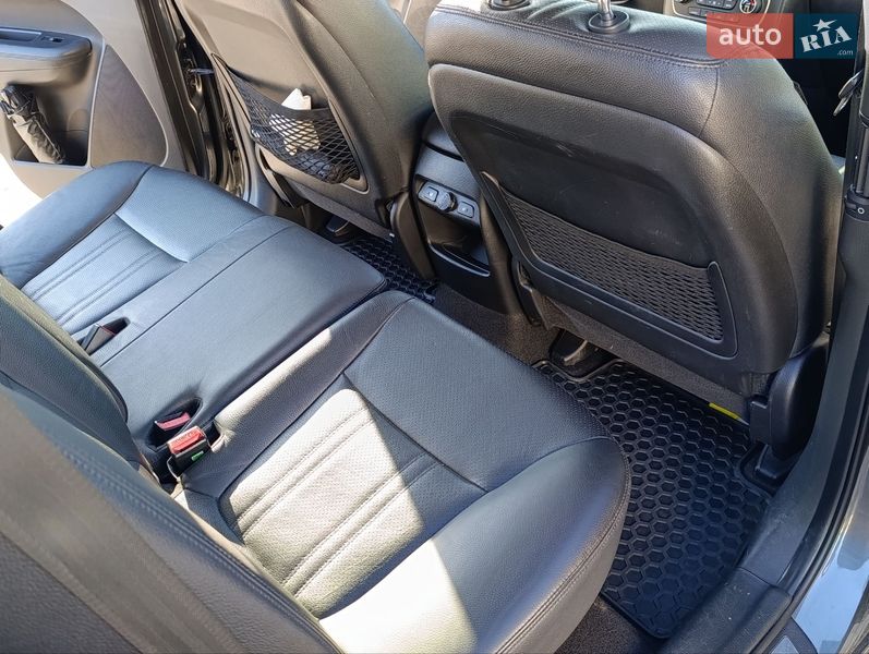 Внедорожник / Кроссовер Kia Sorento 2015 в Черкассах