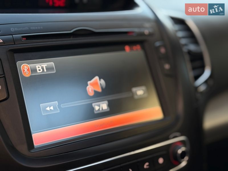 Внедорожник / Кроссовер Kia Sorento 2013 в Ивано-Франковске