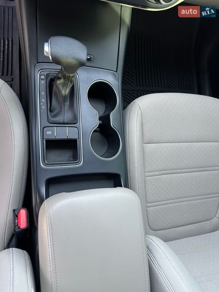 Внедорожник / Кроссовер Kia Sorento 2018 в Новояворовске