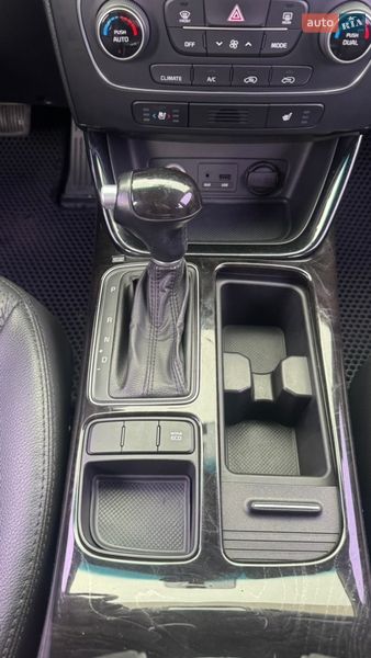 Внедорожник / Кроссовер Kia Sorento 2012 в Луцке фото 38 Внедорожник / Кроссовер Kia Sorento 2012 в Луцке