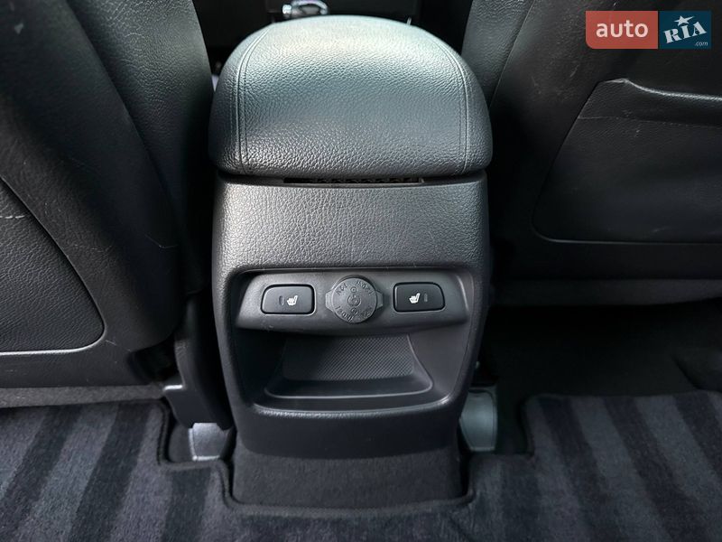 Внедорожник / Кроссовер Kia Sorento 2013 в Одессе фото 27 Внедорожник / Кроссовер Kia Sorento 2013 в Одессе