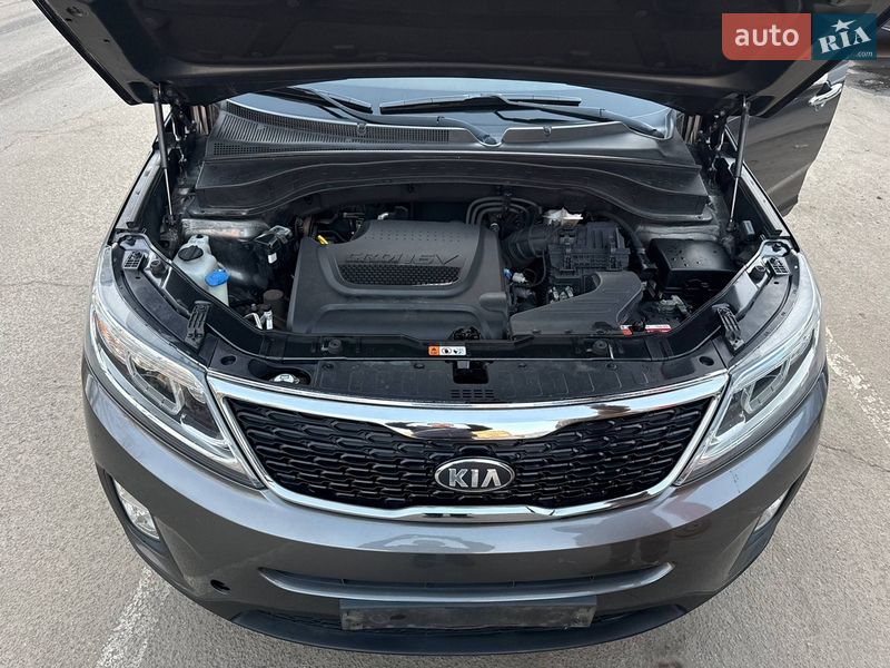 Внедорожник / Кроссовер Kia Sorento 2013 в Одессе фото 44 Внедорожник / Кроссовер Kia Sorento 2013 в Одессе