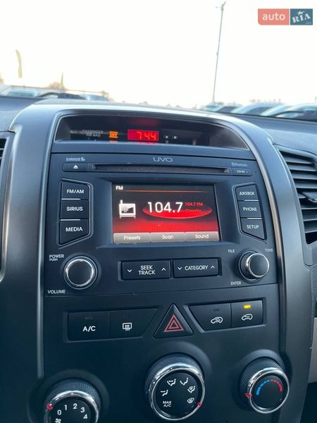 Внедорожник / Кроссовер Kia Sorento 2013 в Львове