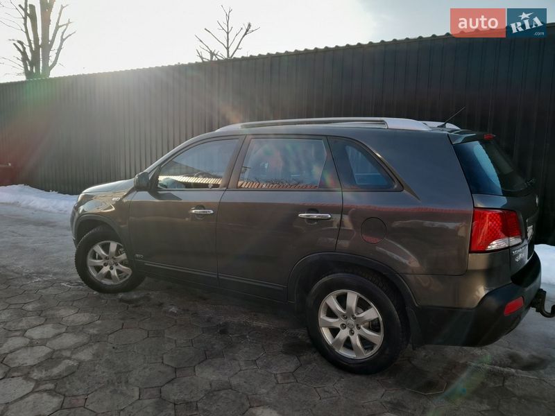 Внедорожник / Кроссовер Kia Sorento 2011 в Кролевце