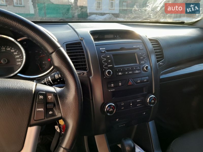 Внедорожник / Кроссовер Kia Sorento 2011 в Кролевце